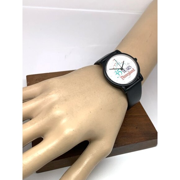 Lorus Disney Women's Watch 35 Years Disneyland Quartz Black Leather Band 34mm - Picture 4 of 12